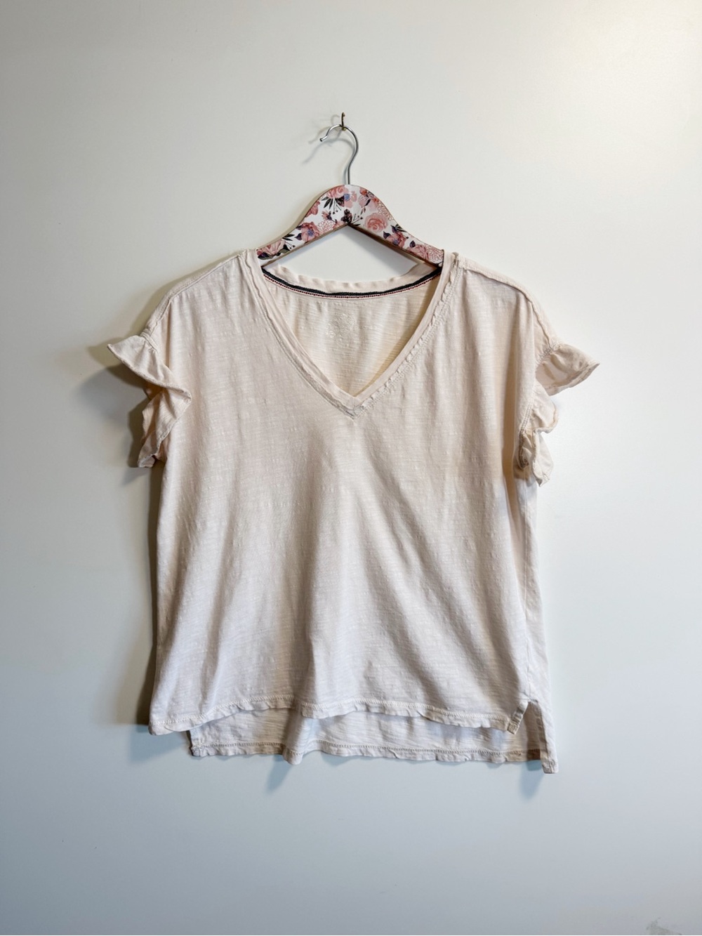 Anthropologie PILCRO Cream Ivory V-Neck Boxy Ruffle Cap Sleeve Top XS Oversized